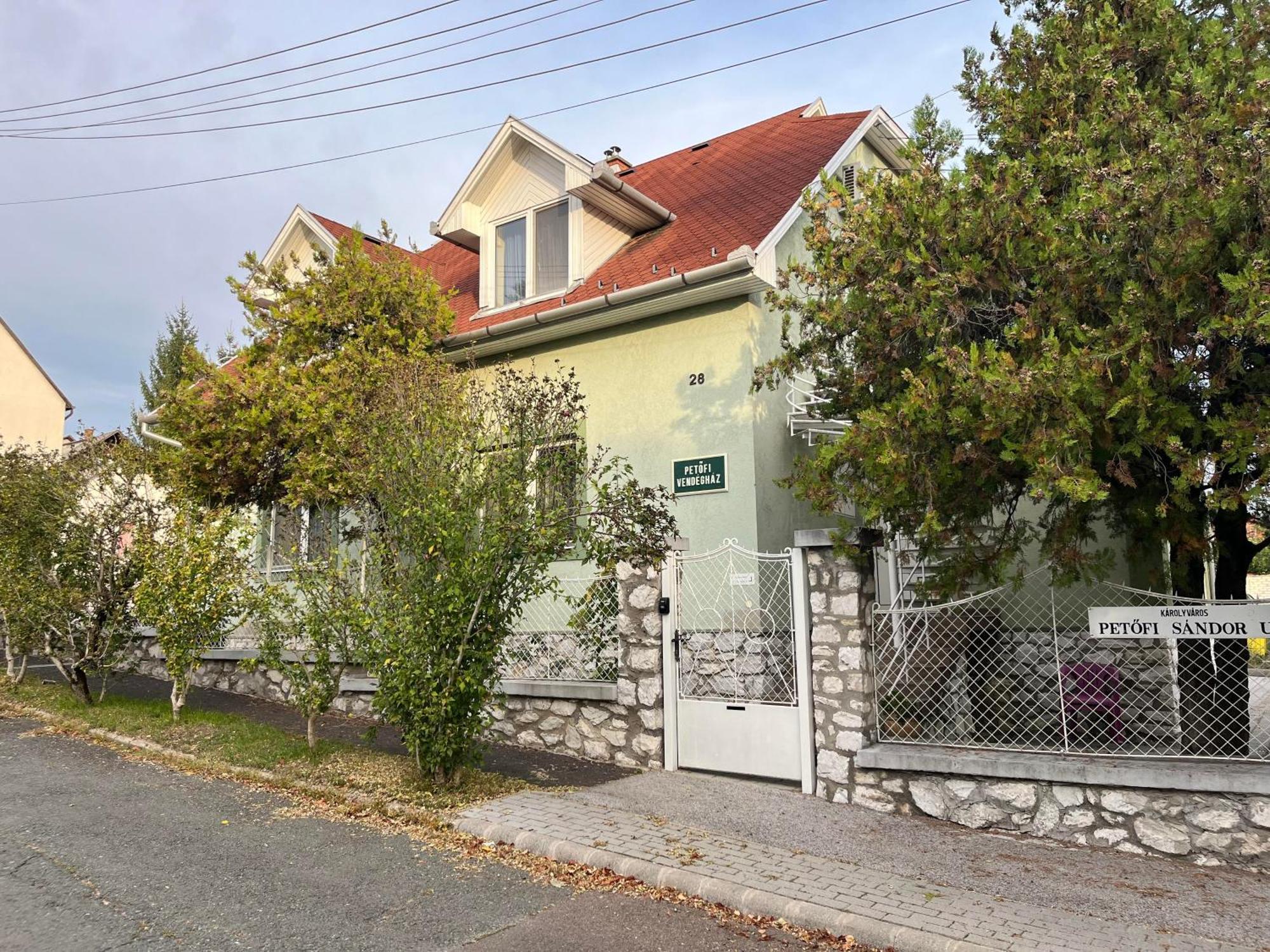 Petoefi Vendeghaz Hotel Eger Exterior foto