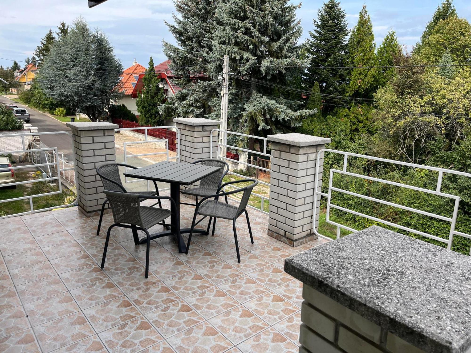 Petoefi Vendeghaz Hotel Eger Exterior foto